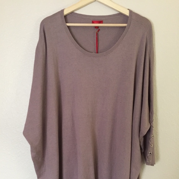 Jennifer Lopez Sweaters - Jennifer Lopez Lavender Oversized Sweater